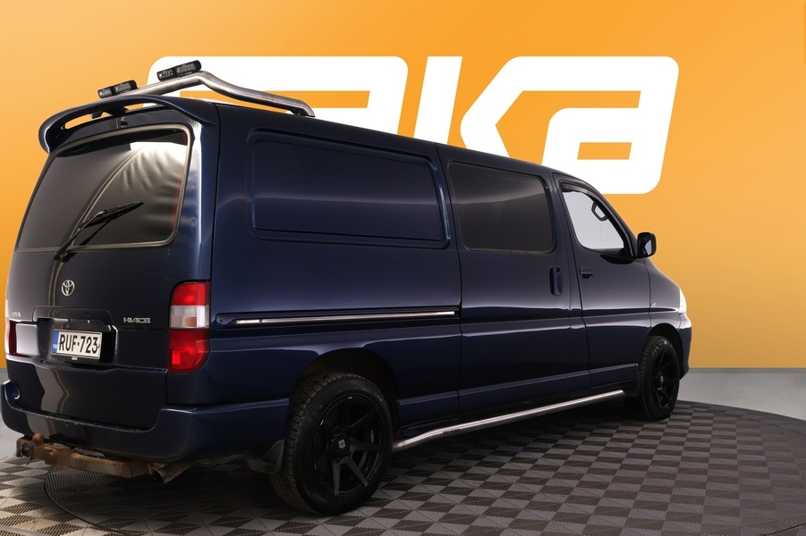 Toyota Hiace vaihtoauto