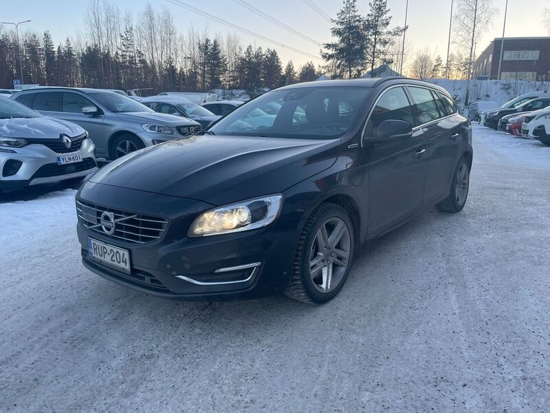 Volvo V60 vaihtoauto