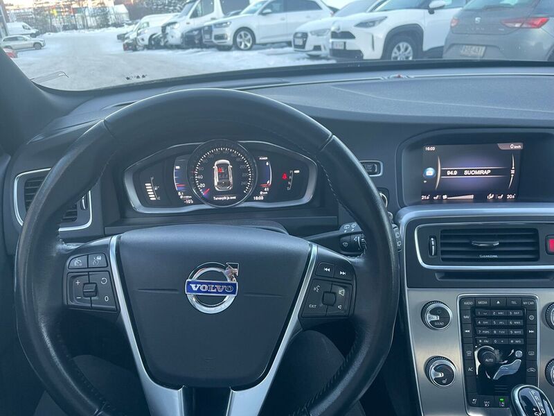 Volvo V60 vaihtoauto