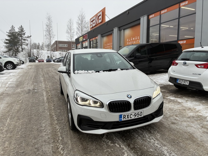 BMW 225 vaihtoauto