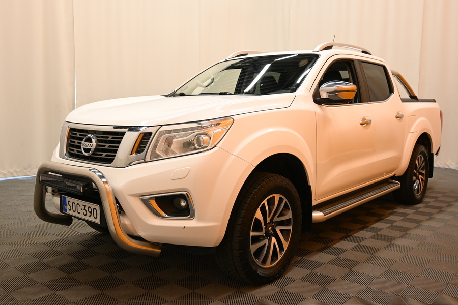 Nissan Navara vaihtoauto
