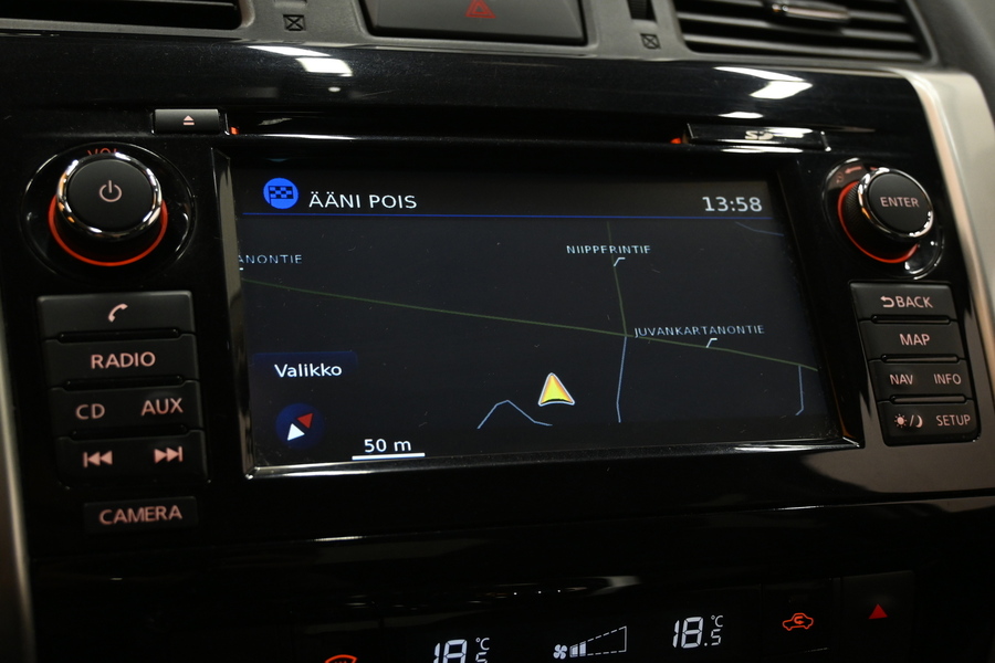 Nissan Navara vaihtoauto