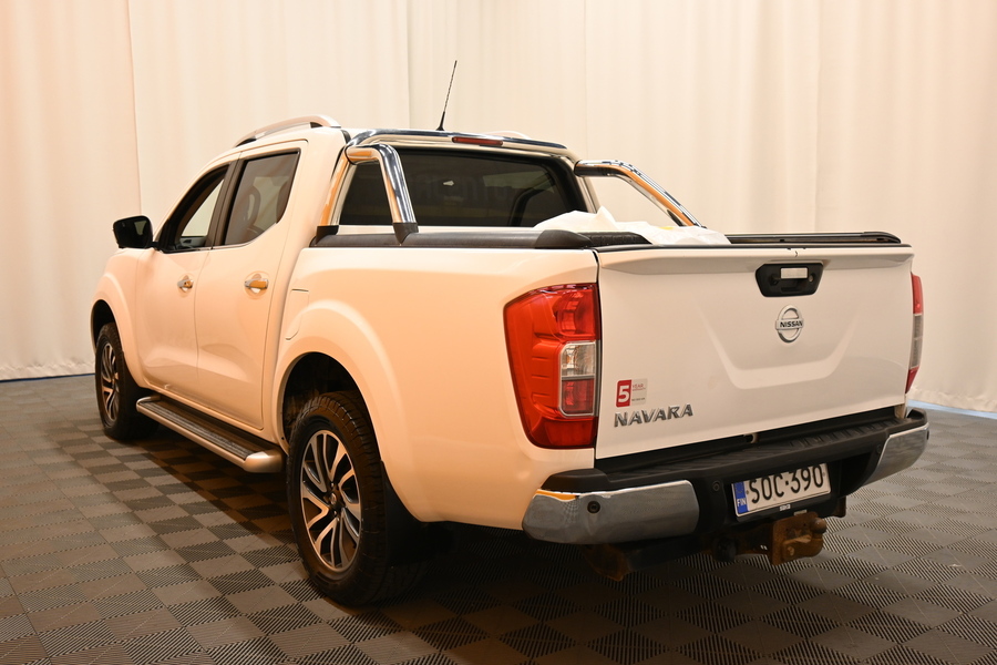 Nissan Navara vaihtoauto