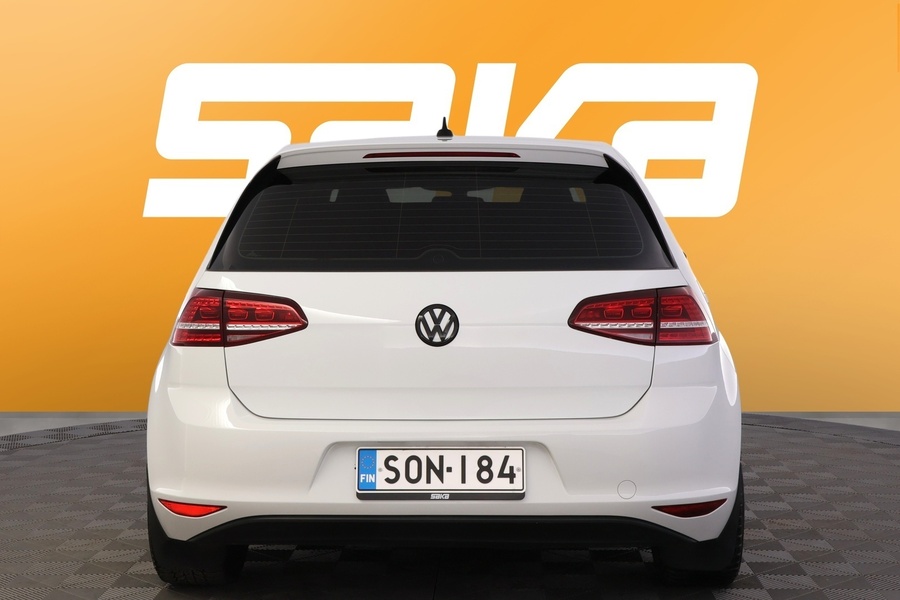 Volkswagen Golf vaihtoauto