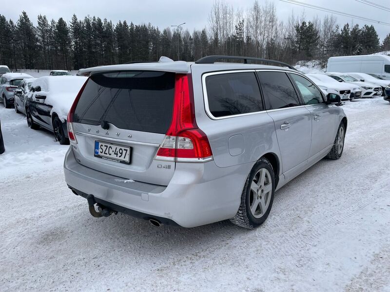 Volvo V70 vaihtoauto