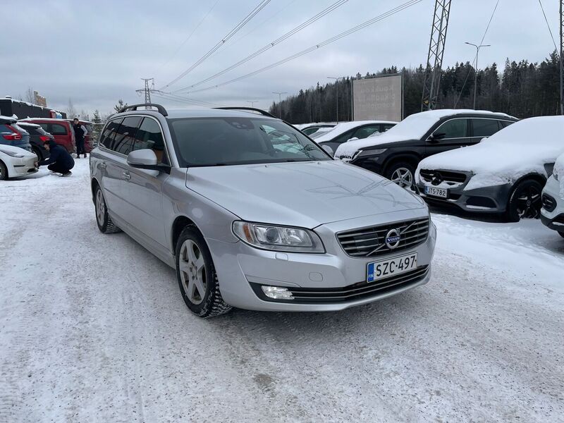 Volvo V70 vaihtoauto