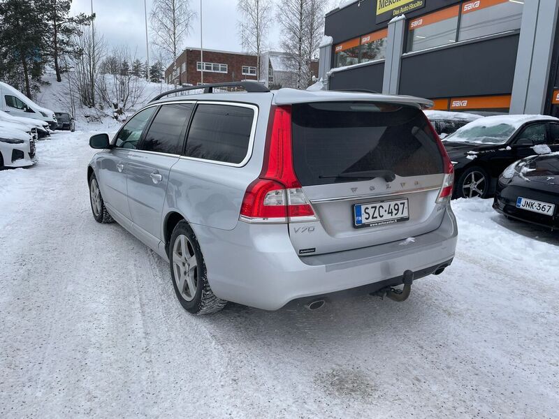 Volvo V70 vaihtoauto