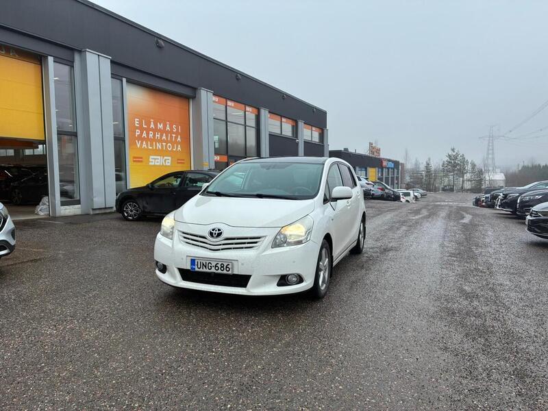Toyota Verso vaihtoauto