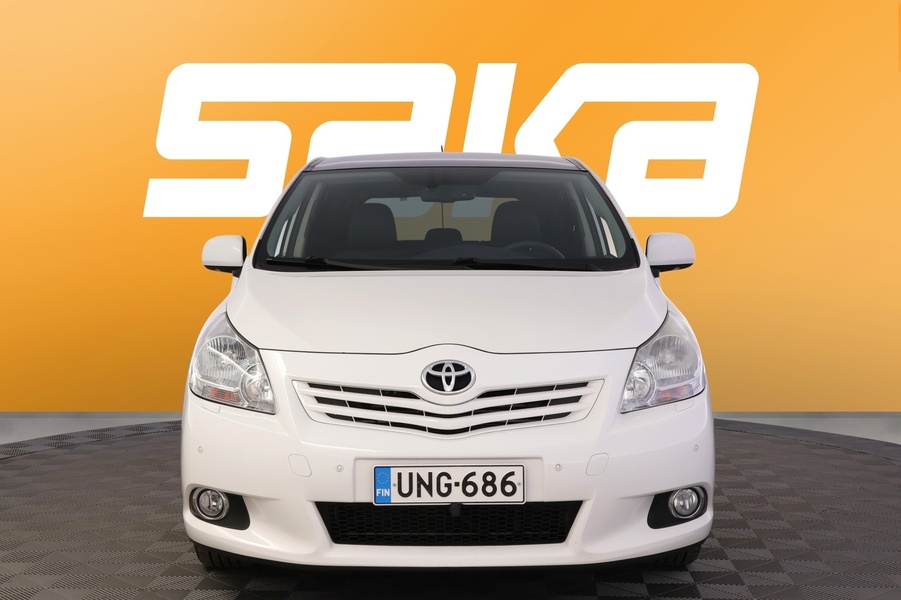 Toyota Verso vaihtoauto