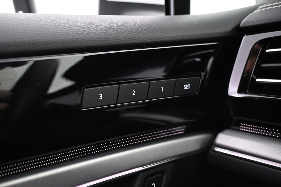 Volkswagen Touareg vaihtoauto