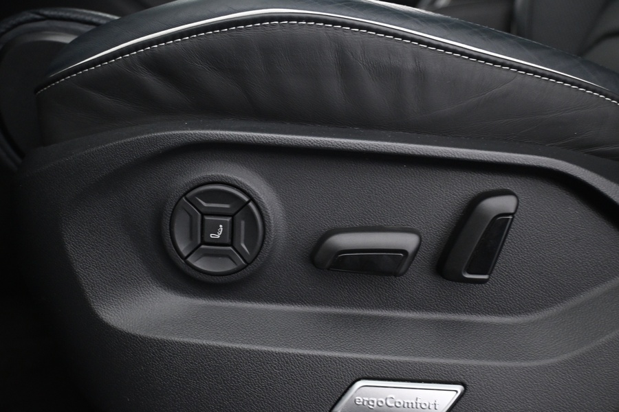 Volkswagen Touareg vaihtoauto