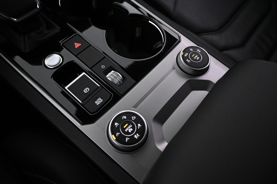 Volkswagen Touareg vaihtoauto