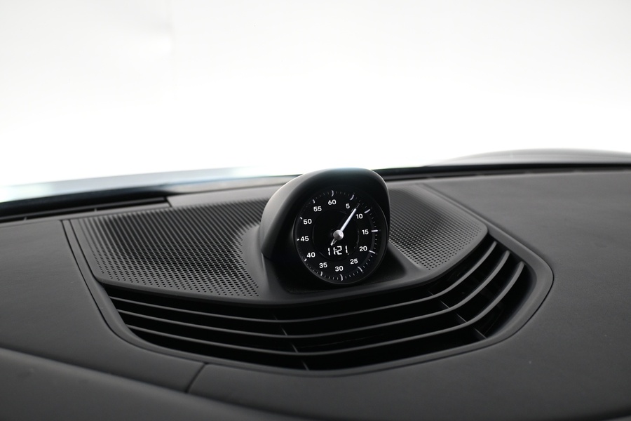 Porsche Taycan vaihtoauto