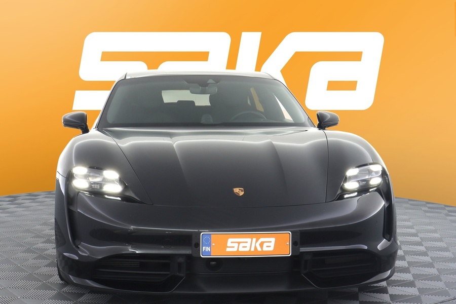 Porsche Taycan vaihtoauto