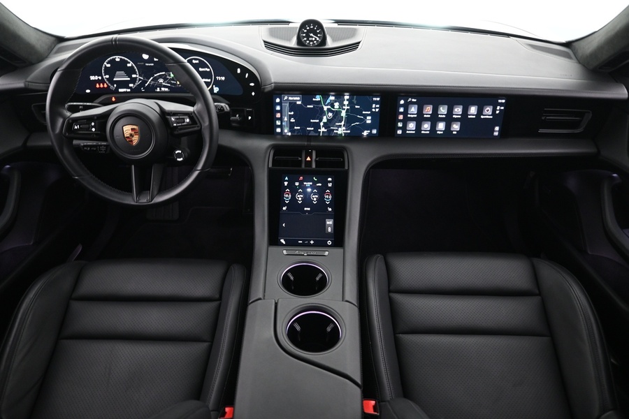 Porsche Taycan vaihtoauto