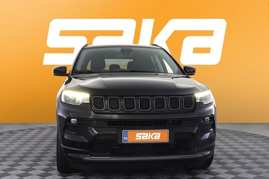 Jeep Compass vaihtoauto
