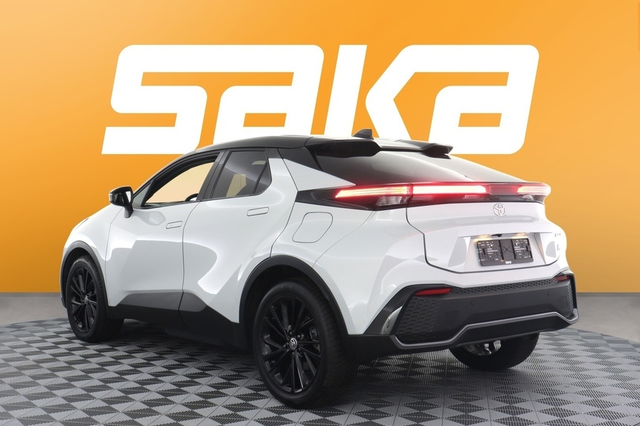 Toyota C-HR vaihtoauto