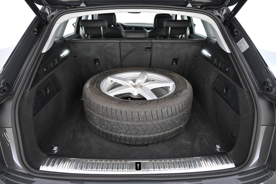 Audi Q8 e-tron vaihtoauto