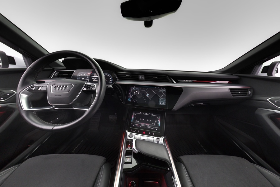 Audi Q8 e-tron vaihtoauto