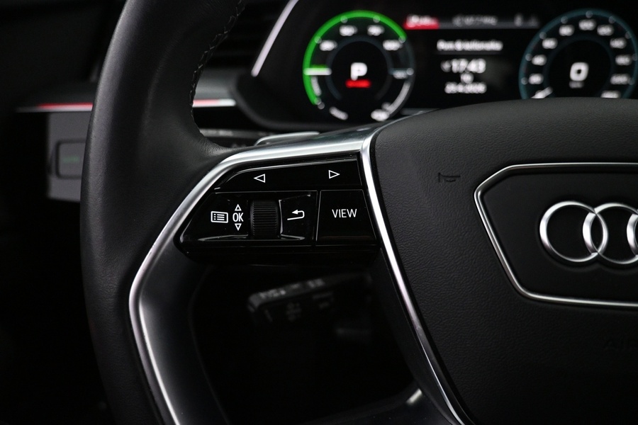 Audi Q8 e-tron vaihtoauto