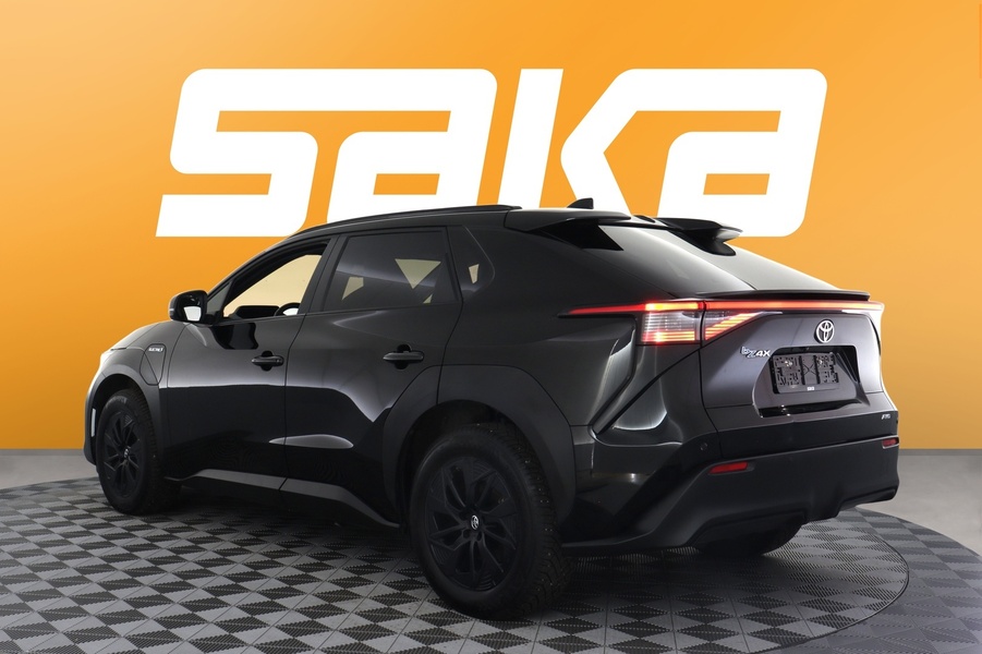 Toyota bZ4X vaihtoauto