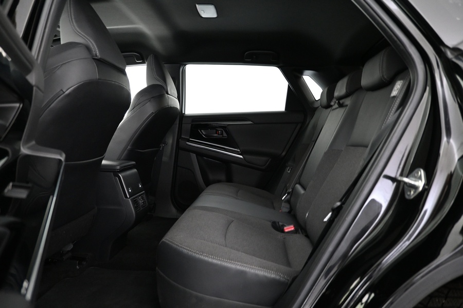 Toyota bZ4X vaihtoauto