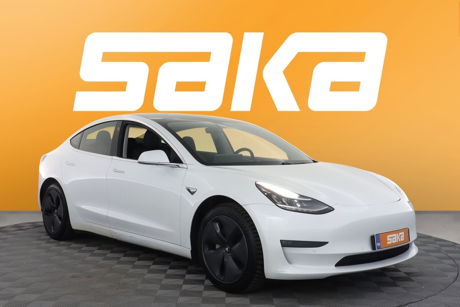 Tesla Model 3 vaihtoauto