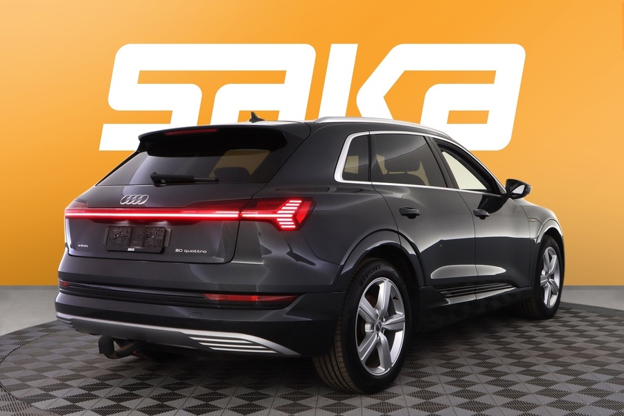 Audi e-tron vaihtoauto