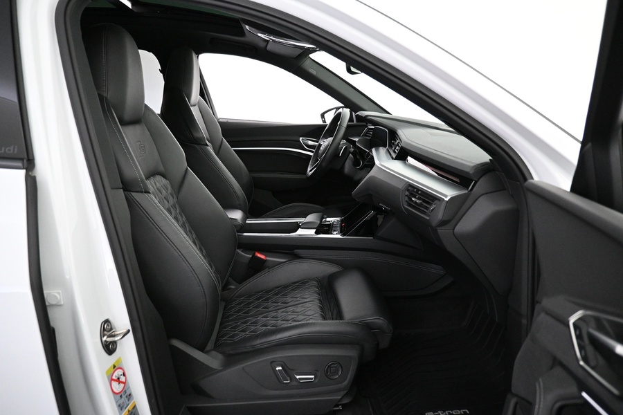 Audi Q8 e-tron vaihtoauto