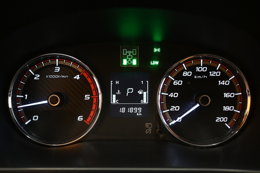 Mitsubishi L200 vaihtoauto