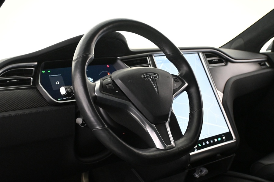 Tesla Model S vaihtoauto