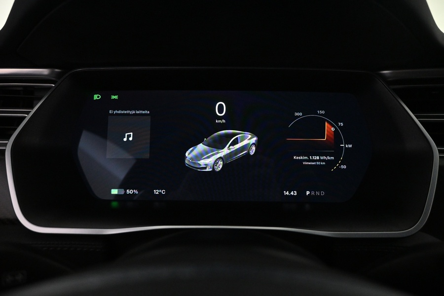 Tesla Model S vaihtoauto