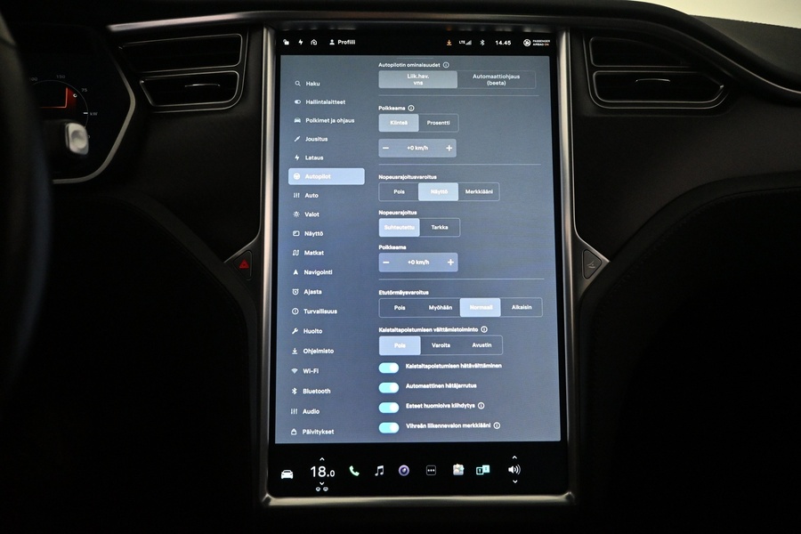 Tesla Model S vaihtoauto
