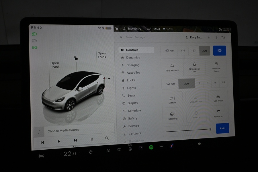 Tesla Model Y vaihtoauto