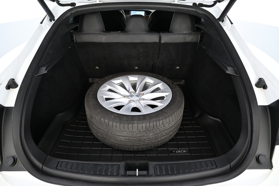 Tesla Model S vaihtoauto