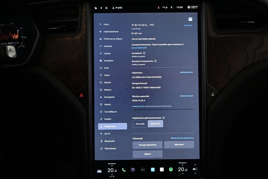 Tesla Model S vaihtoauto