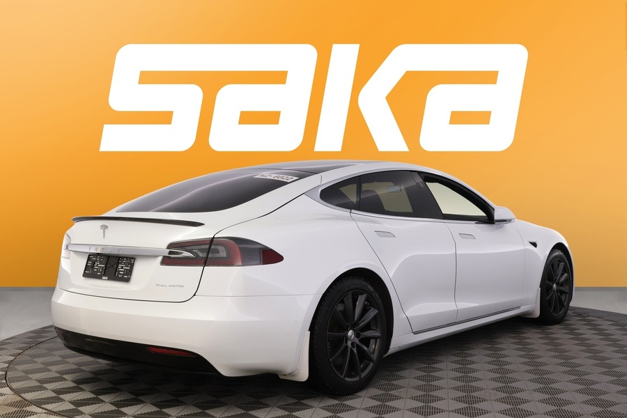 Tesla Model S vaihtoauto