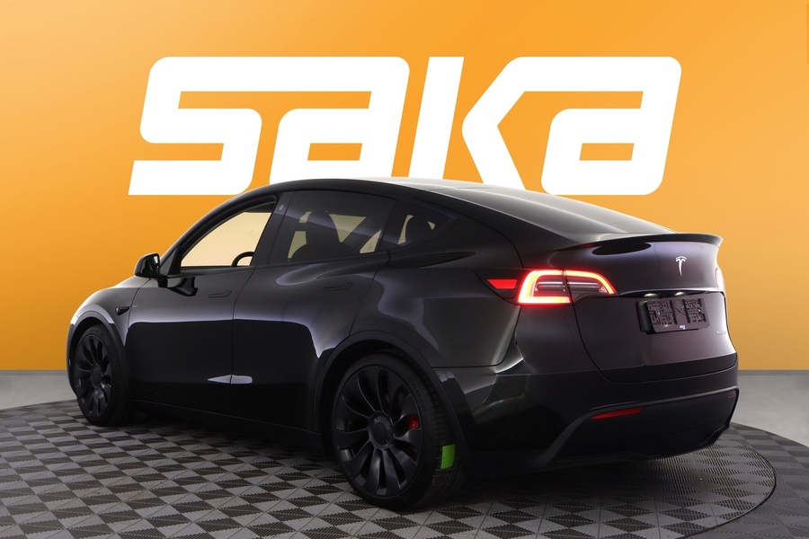 Tesla Model Y vaihtoauto