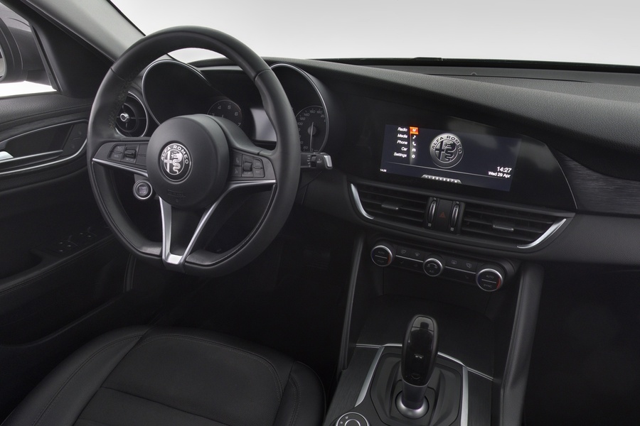 Alfa Romeo Giulia vaihtoauto
