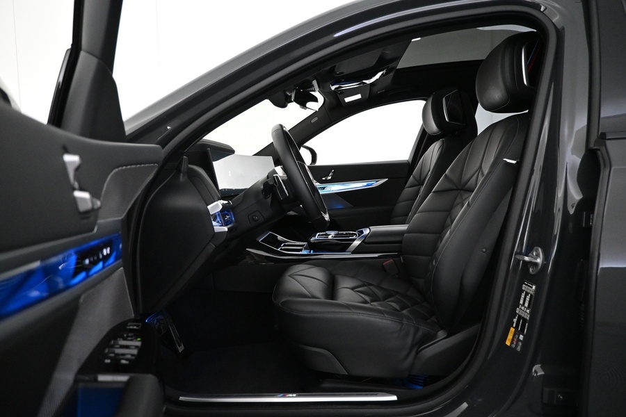 BMW i7 vaihtoauto