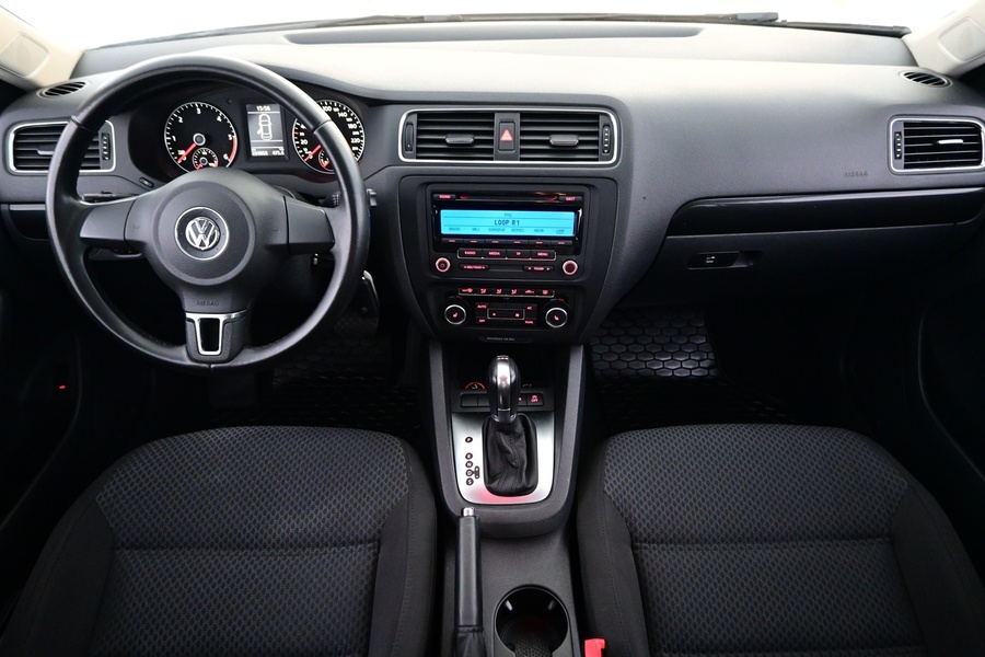 Volkswagen Jetta vaihtoauto