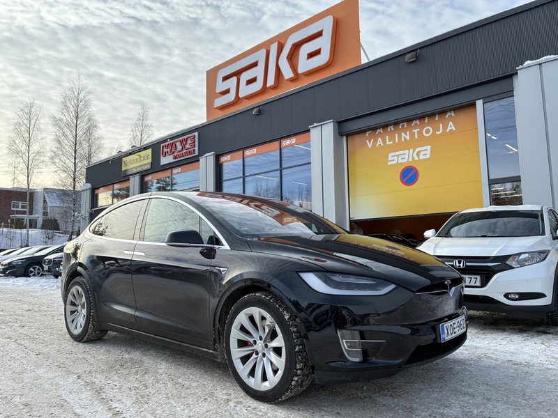 Tesla Model X vaihtoauto