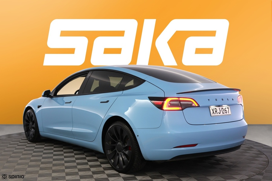 Tesla Model 3 vaihtoauto