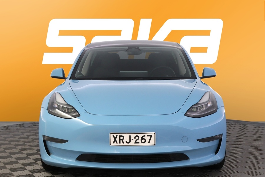 Tesla Model 3 vaihtoauto