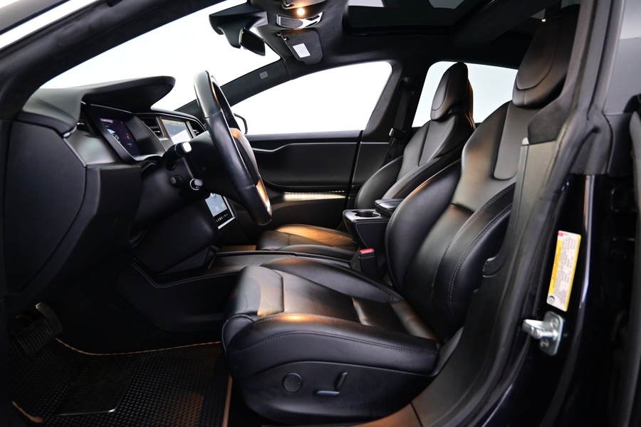 Tesla Model S vaihtoauto