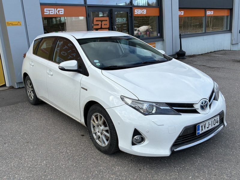 Toyota Auris vaihtoauto