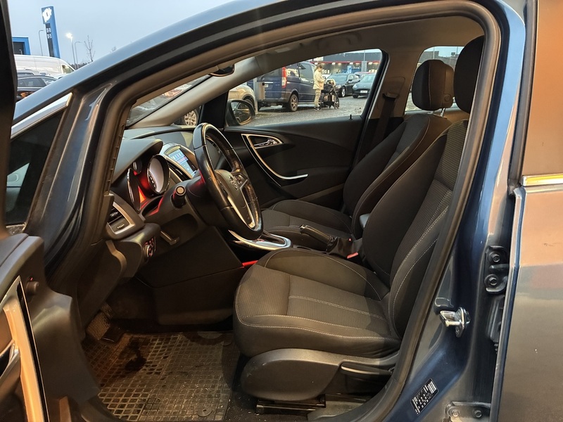 Opel Astra vaihtoauto