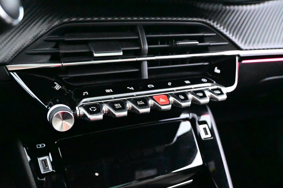 Peugeot e-2008 vaihtoauto