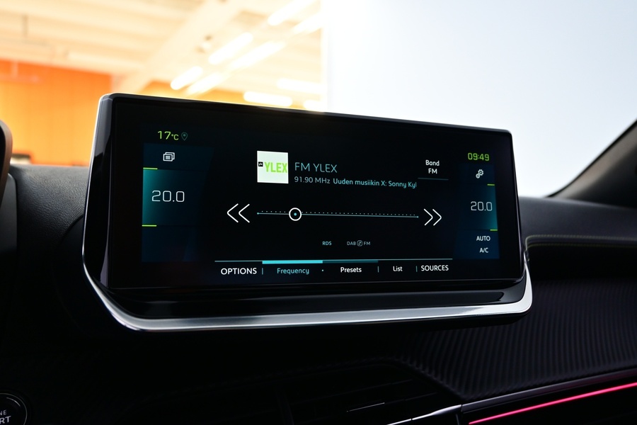 Peugeot e-2008 vaihtoauto