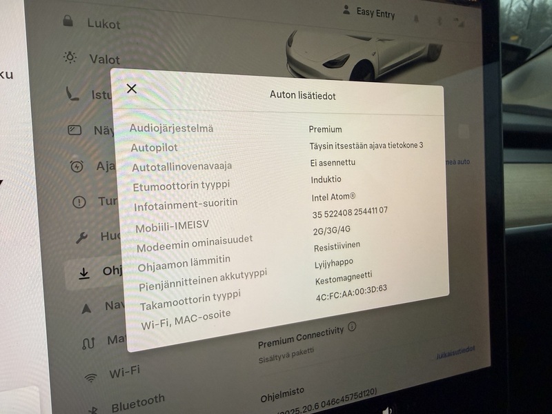 Tesla Model 3 vaihtoauto
